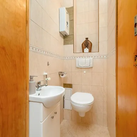 Dlugosza Homely By Bookinghost アパート *