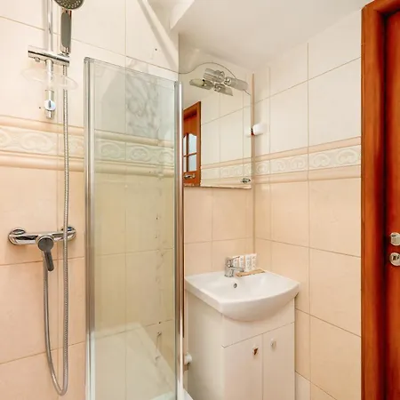 アパート Dlugosza Homely By Bookinghost