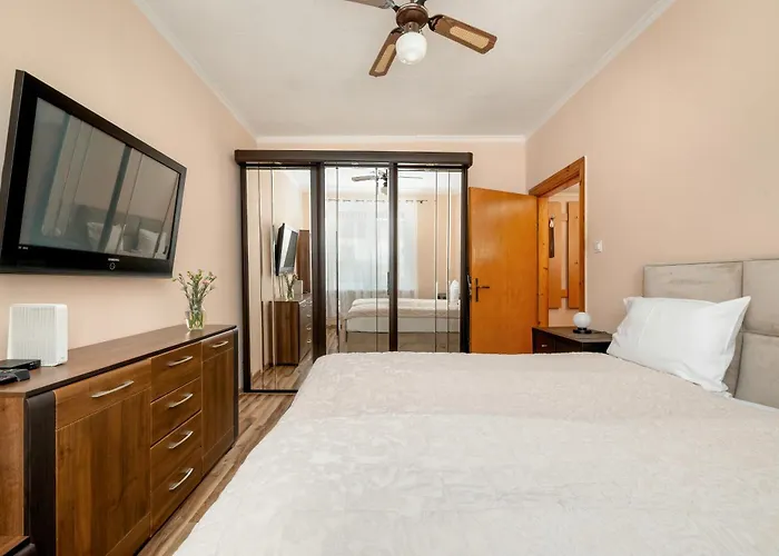 Dlugosza Homely By Bookinghost Apartment